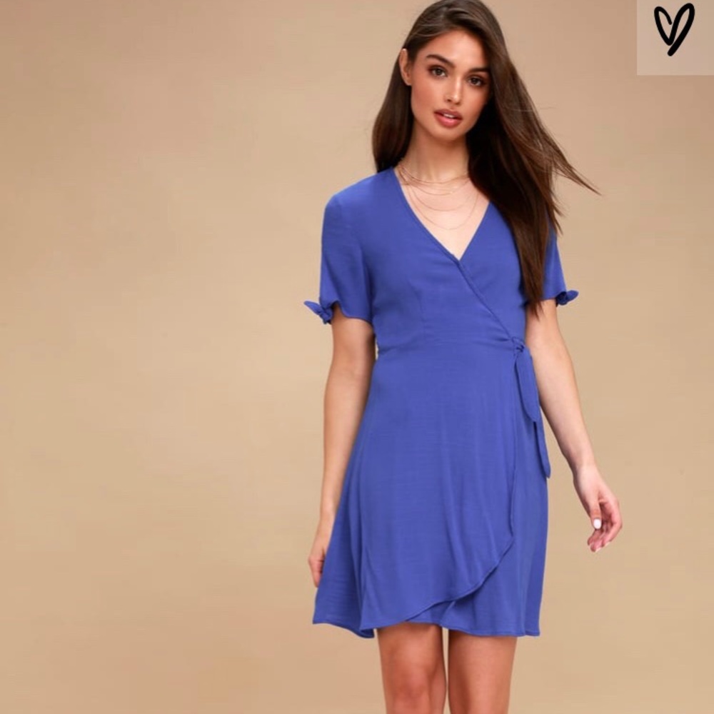 Lulu’s blue wrap dress